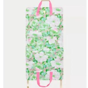 NWT Lilly Pulitzer GWP Garment Bag
